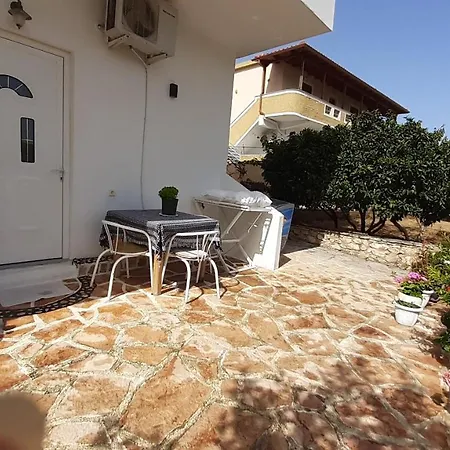 Apartment Zotaj