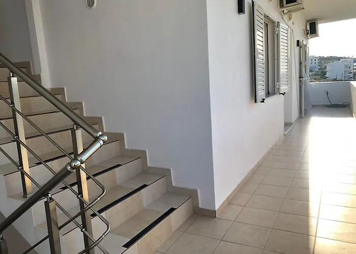 Zotaj * 卡萨米尔